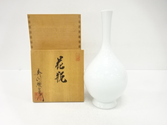 JAPANESE CERAMICS / ARITA WARE FLOWER VASE / WHITE PORCELAIN / ARTISAN WORK